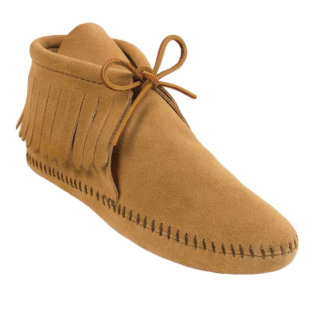 Minnetonka Tan fringe Moccasins - worn one time Size: 8 Softsole Leather suede